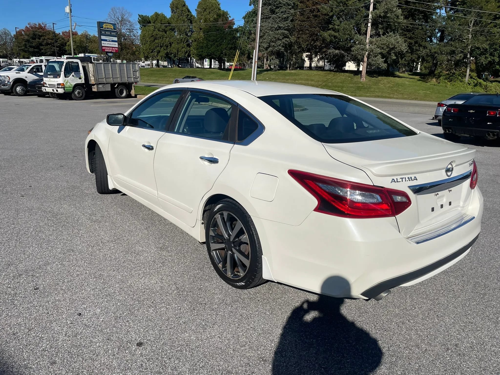 Used 2016 Nissan Altima 3.5 SR FWD image 15