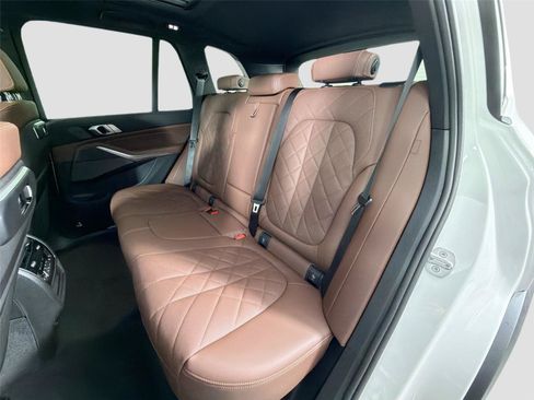 New 2026 BMW X5 xDrive40i w/ Climate Comfort Package AWD/4WD image 24