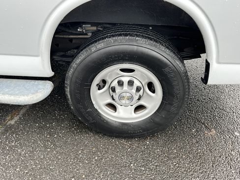 Used 2024 Chevrolet Express 2500 Work Van w/ Driver Convenience Package image 24