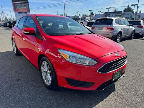 Used 2015 Ford Focus SE image 10
