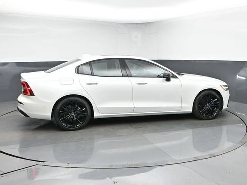 Used 2023 Volvo S60 B5 Plus w/ Climate Package AWD/4WD image 9