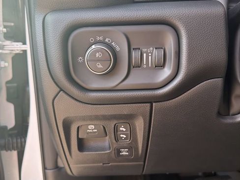 New 2026 RAM 1500 Big Horn AWD/4WD image 36