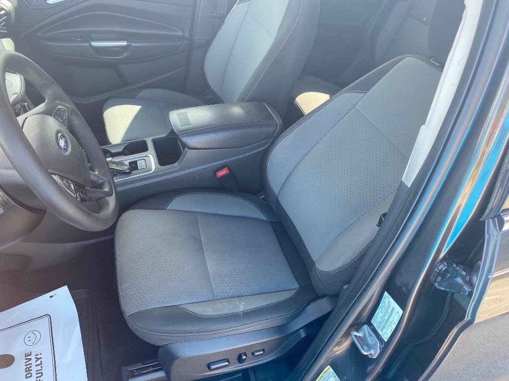 Used 2019 Ford Escape SE FWD image 14