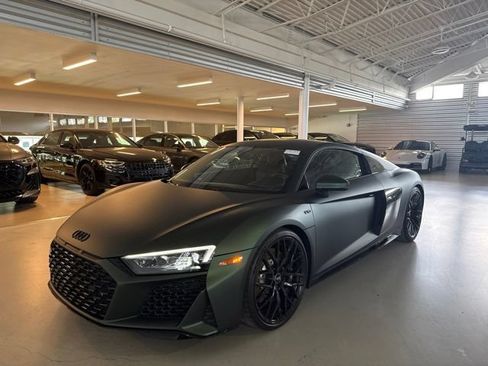 Used 2020 Audi R8 V10 w/ Carbon Exterior Package AWD/4WD image 7
