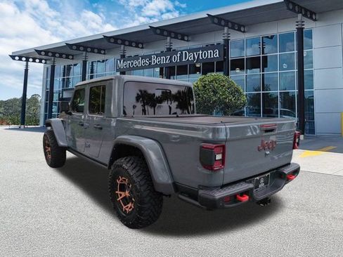 Used 2024 Jeep Gladiator Mojave AWD/4WD image 6
