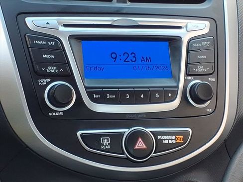 Used 2014 Hyundai Accent GLS image 6