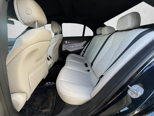 Used 2017 Mercedes-Benz E 300 image 22