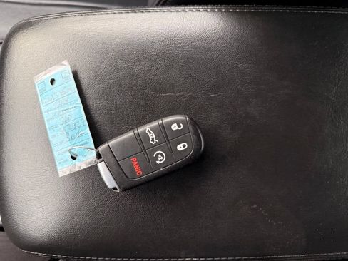 Used 2014 Chrysler 300 AWD w/ Driver Convenience Group image 36