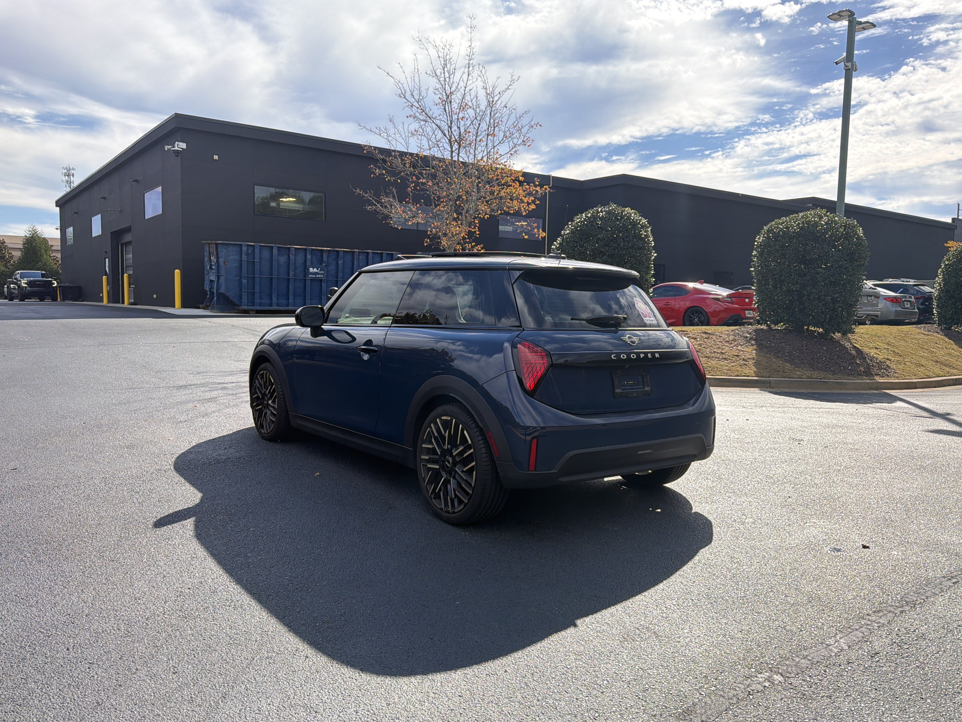 Used 2025 MINI Cooper 2-Door Hardtop FWD image 15