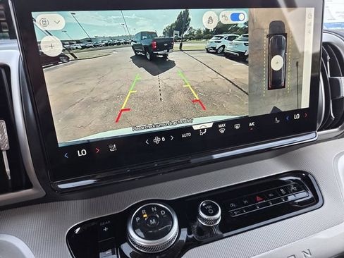 New 2026 Ford Expedition Active RWD image 8