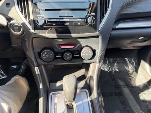 Used 2023 Subaru Forester Premium image 33