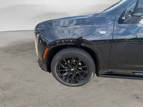 Used 2025 Cadillac Escalade Sport Platinum w/ LPO, Floor Liner Package AWD/4WD image 9