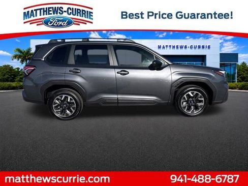 Used 2025 Subaru Forester AWD/4WD image 6