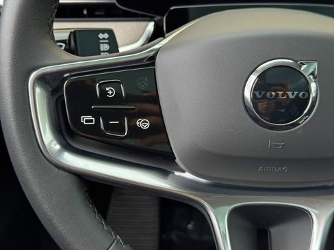 Used 2025 Volvo EX90 Ultra AWD/4WD image 20