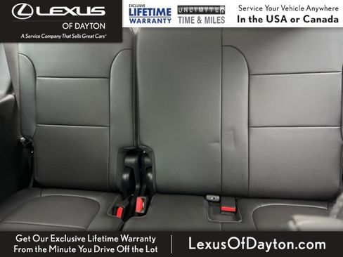 Used 2023 Chevrolet Traverse Premier image 37