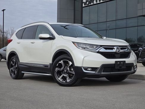 Used 2018 Honda CR-V Touring image 2