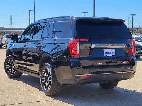 Used 2021 GMC Yukon AT4 w/ AT4 Premium Package image 3