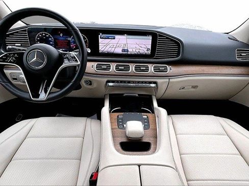 Used 2025 Mercedes-Benz GLE 350 4MATIC image 10