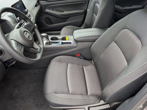 Certified 2025 Nissan Altima 2.5 S image 13