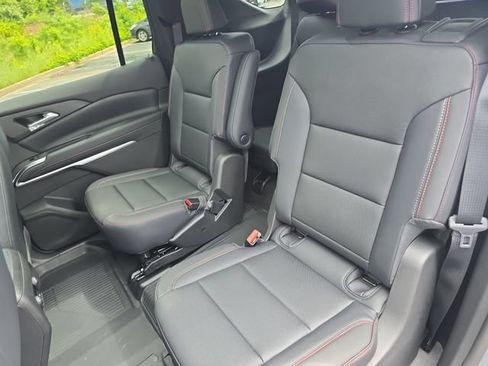New 2026 Chevrolet Traverse Z71 w/ Driver Confidence Package AWD/4WD image 16