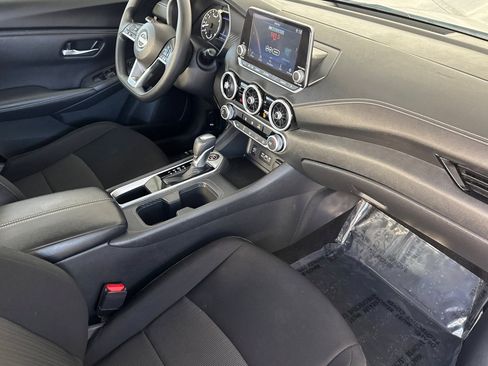 Used 2024 Nissan Sentra SV image 32