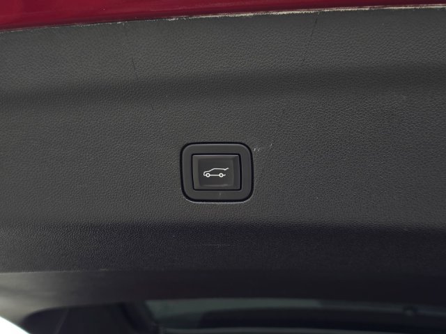 Used 2023 Chevrolet Tahoe High Country AWD/4WD image 10