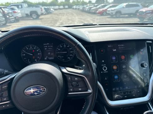 Used 2024 Subaru Outback Premium AWD/4WD image 19