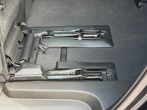 Used 2021 Chevrolet Suburban High Country image 85