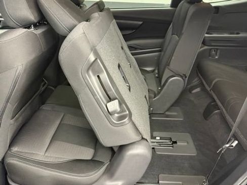 Used 2023 Subaru Ascent Premium w/ Convenience Package AWD/4WD image 61