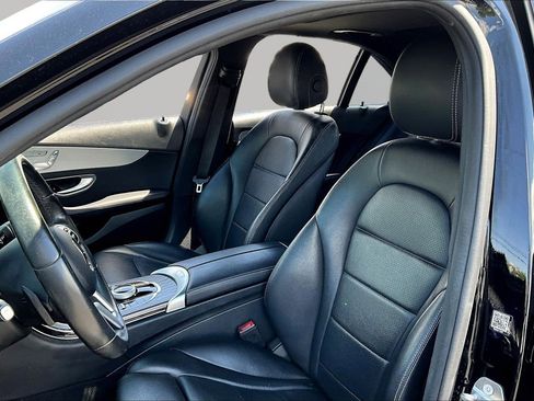 Used 2019 Mercedes-Benz C 300 Sedan w/ Premium Package image 19