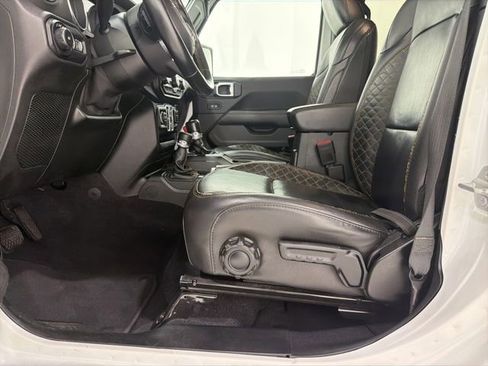 Used 2021 Jeep Wrangler Unlimited Sahara AWD/4WD image 14