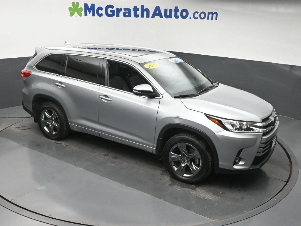 Used 2019 Toyota Highlander Limited Platinum AWD/4WD image 3