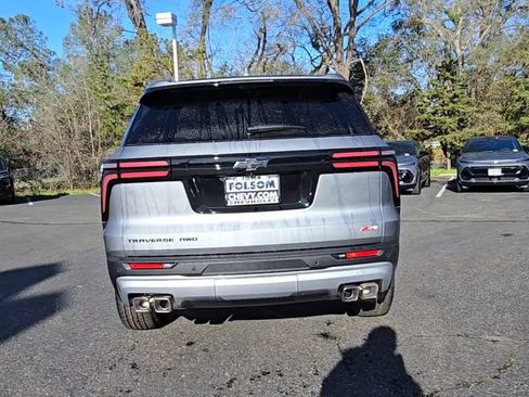 New 2026 Chevrolet Traverse Z71 w/ Driver Confidence Package image 4