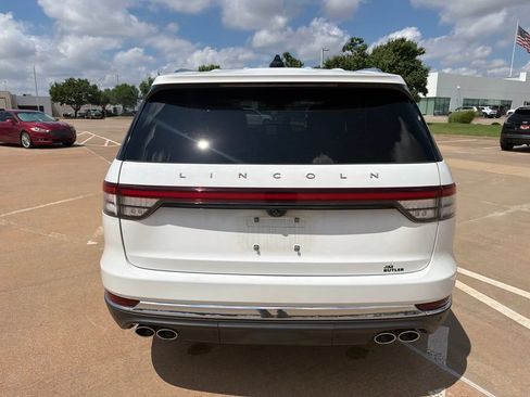 Used 2025 Lincoln Aviator Reserve w/ Equipment Group 201A AWD/4WD image 3