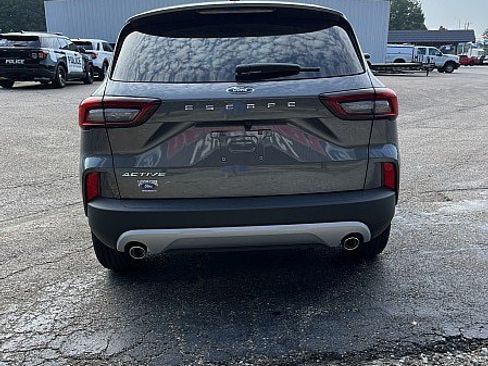 Used 2026 Ford Escape Active w/ Cold Weather Package FWD image 6