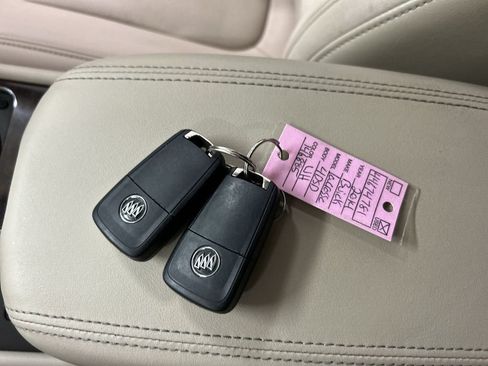 Used 2014 Buick LaCrosse Premium w/ Driver Confidence Package FWD image 12