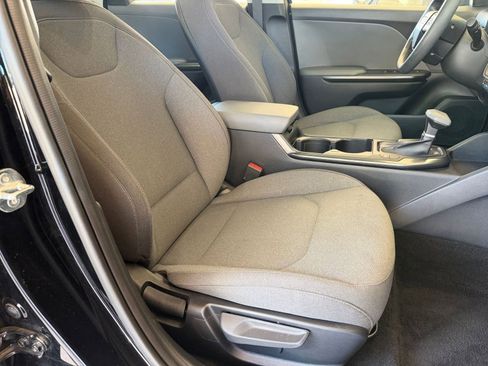 Used 2025 Kia K4 FWD image 35