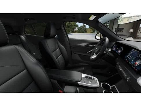 New 2026 BMW X2 xDrive28i AWD/4WD image 9