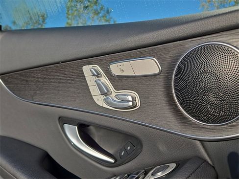 Certified 2022 Mercedes-Benz GLC 300 4MATIC image 23