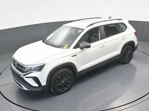 Used 2022 Volkswagen Taos S image 40