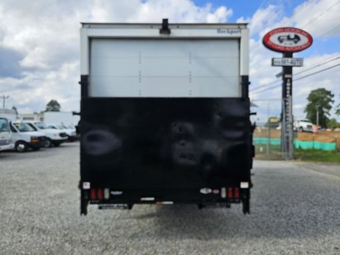 Used 2022 Ford E-450 and Econoline 450 Super Duty w/ Power Windows & Locks Group RWD image 4