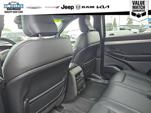 Used 2024 Jeep Wagoneer Launch Edition AWD/4WD image 22