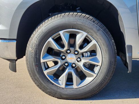 New 2026 Chevrolet Silverado 1500 LT w/ Texas Edition Plus RWD image 8