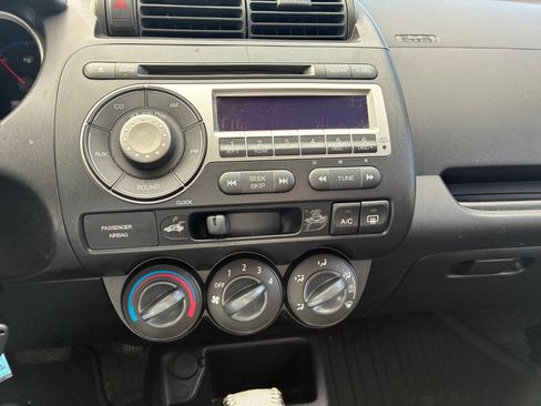 Used 2007 Honda Fit image 36