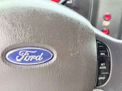 Used 2013 Ford E-350 and Econoline 350 Super Duty w/ Commercial Cargo Van Pkg RWD image 21