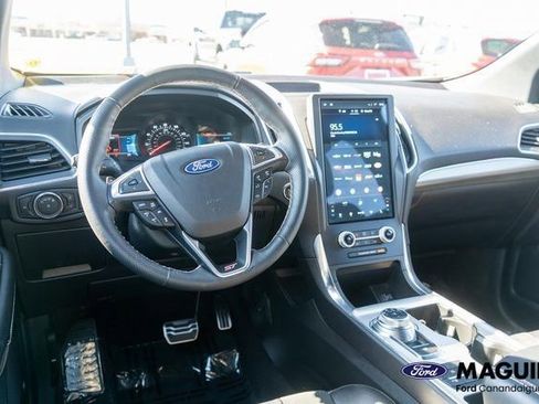 Used 2023 Ford Edge ST w/ Equipment Group 401A AWD/4WD image 12