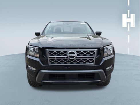 Used 2024 Nissan Frontier SV w/ Technology Package image 2