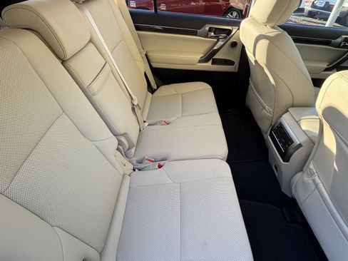 Used 2022 Lexus GX 460 Premium w/ Premium Plus Package AWD/4WD image 39