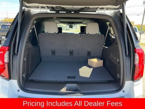 New 2026 GMC Yukon XL Elevation w/ Elevation Premium Package AWD/4WD image 18