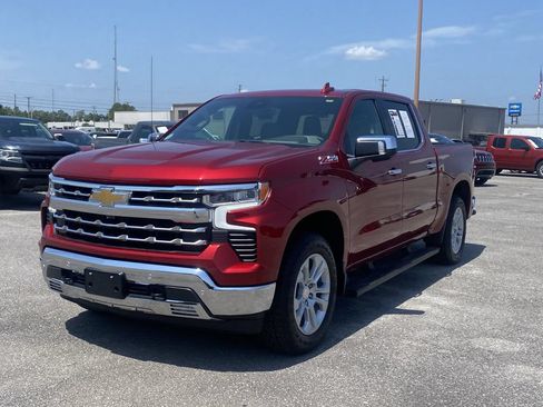 Used 2026 Chevrolet Silverado 1500 LTZ AWD/4WD image 4